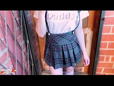 ❤️ Schoolgirl ດູດ dick ຂອງນາງເລິກແລະ fucks ແທນທີ່ຈະຫ້ອງຮຽນ. ☑ ໜັງໂປ້ພາສາລັດເຊຍ ທີ່ lo.hentai-id-tv.ru ﹏